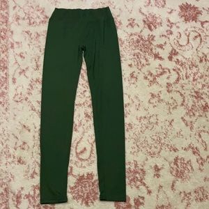 Green leggings/ exercise pants